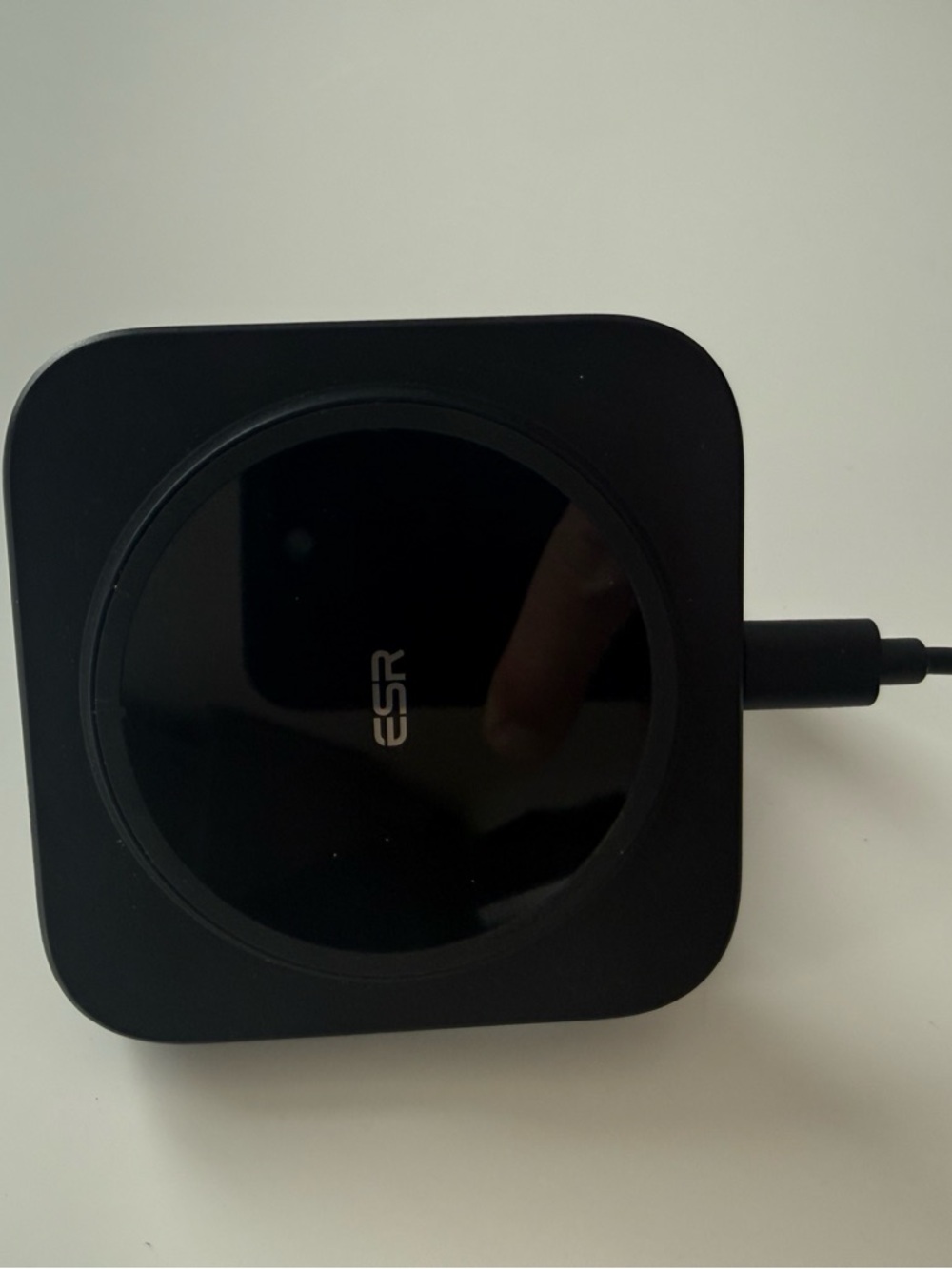 ESR Black Wireless car Charging Pad MagSafe